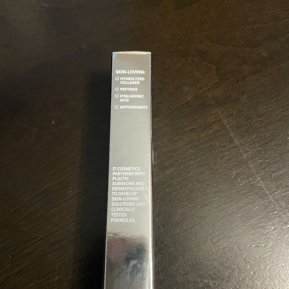 IT Cosmetics Bye Bye Under Eye Full Coverage Anti-Aging Waterproof Concealer M